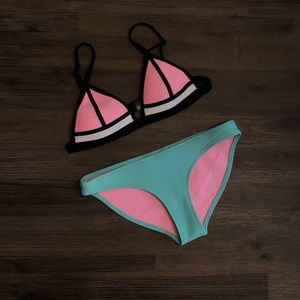 Triangl Bikini!